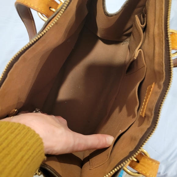 Louis Vuitton authentic popincourt canvas - Picture 6 of 8